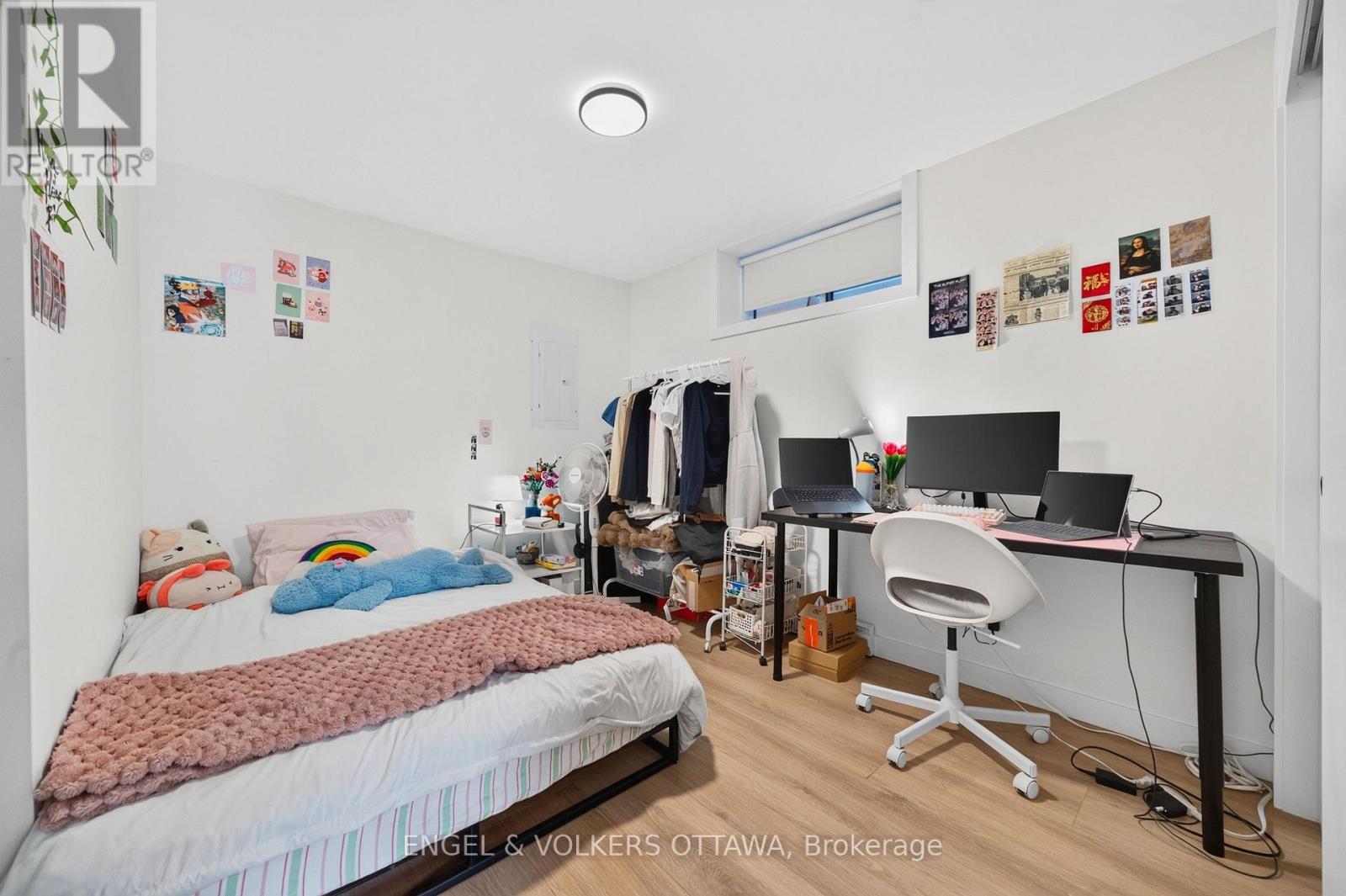 D - 119 Carruthers Avenue Property Photo 15