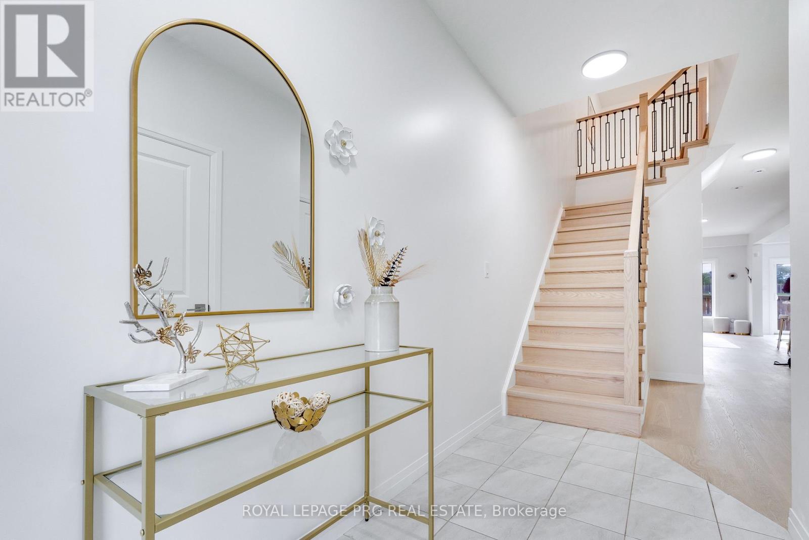6631 Cropp Street Property Photo 5