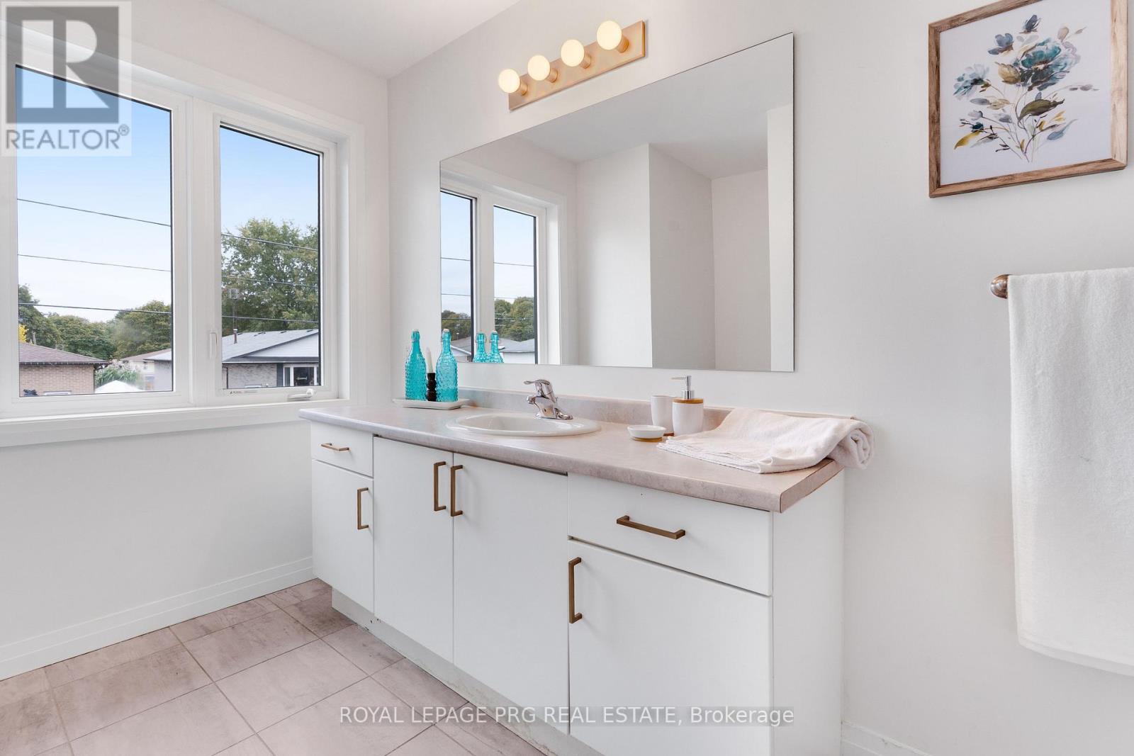 6631 Cropp Street Property Photo 25