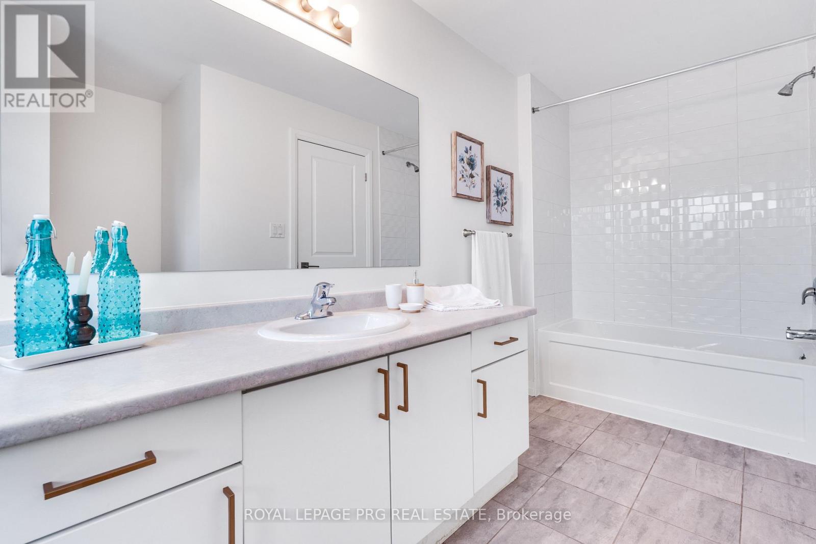 6631 Cropp Street Property Photo 26
