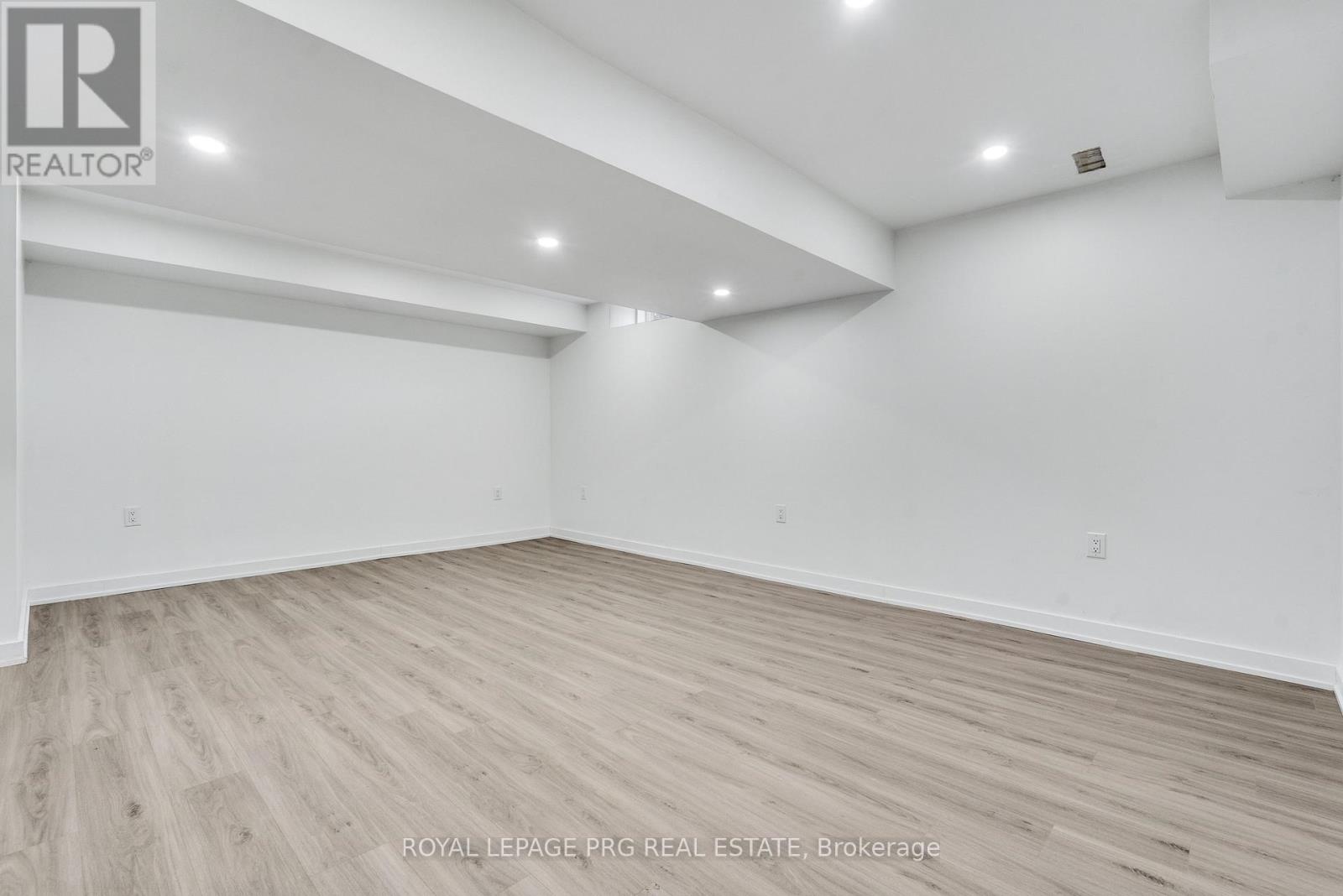 6631 Cropp Street Property Photo 34