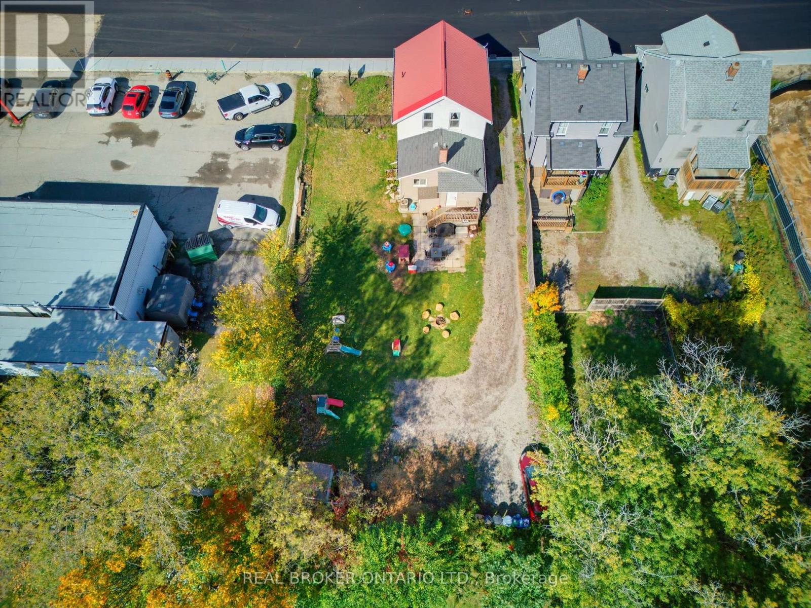 256 Dundas Street Property Photo 29