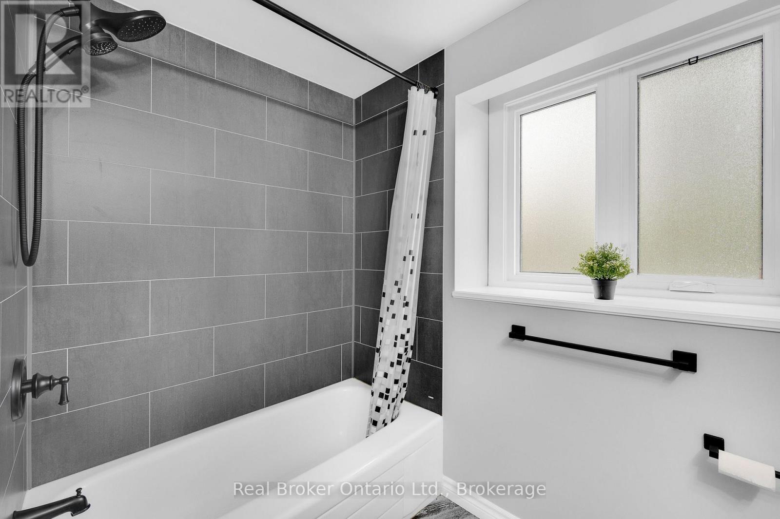 30 Westwood Crescent Property Photo 24