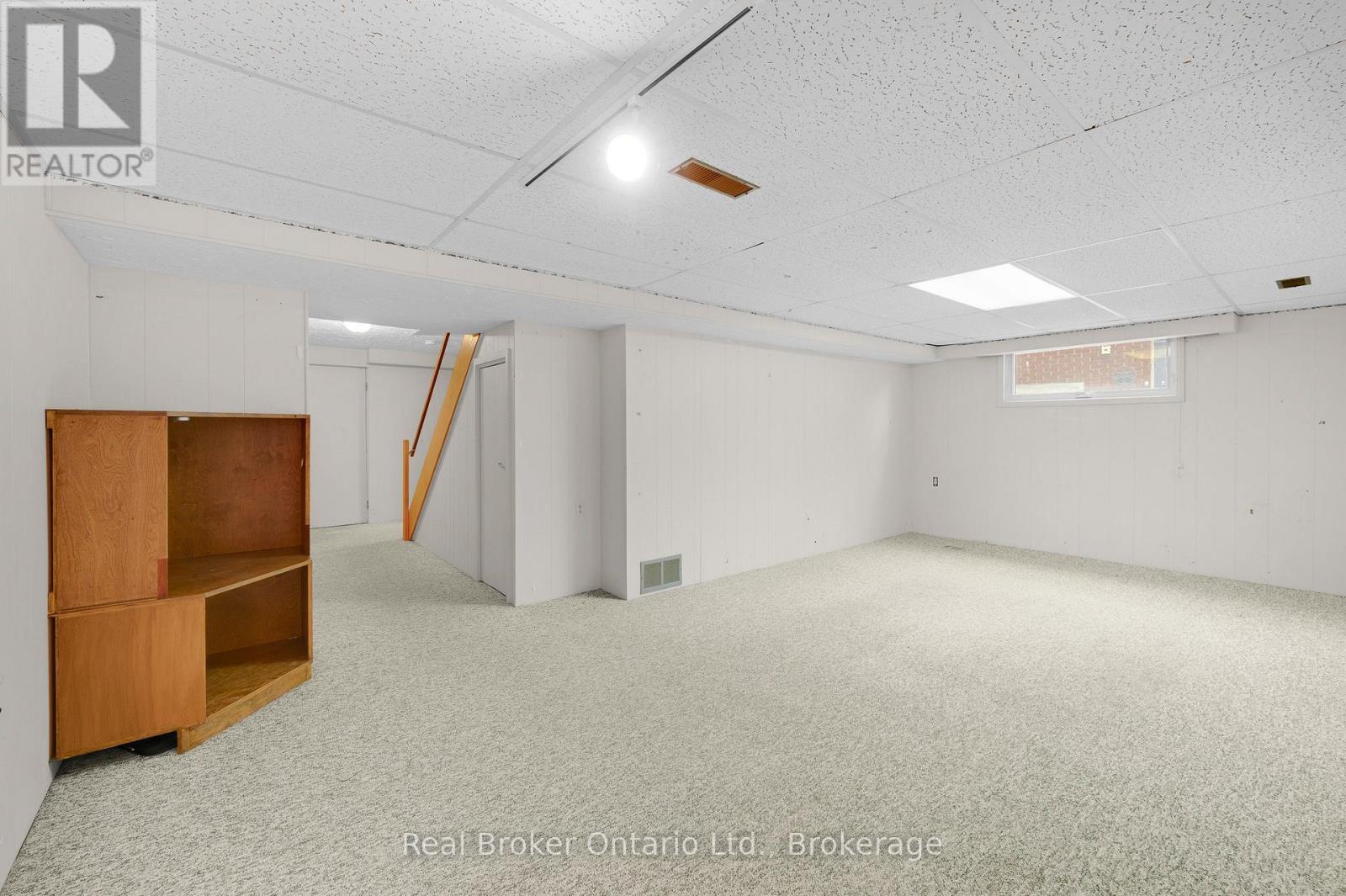 30 Westwood Crescent Property Photo 29