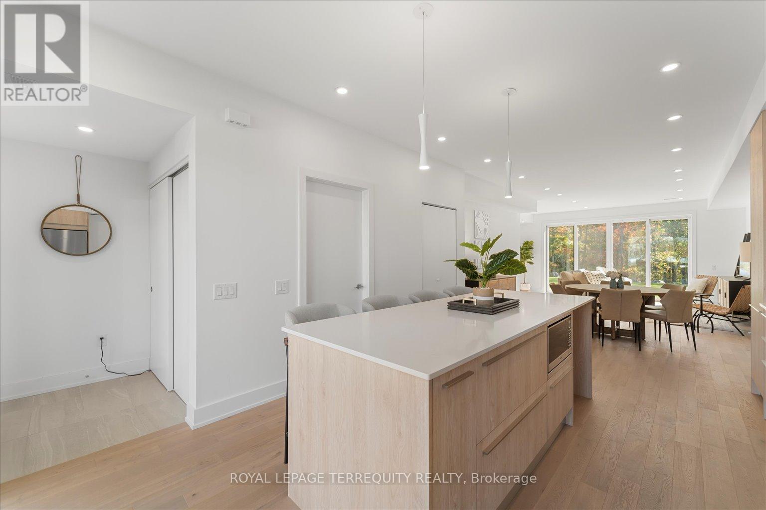 37 Rockmount Crescent Property Photo 5
