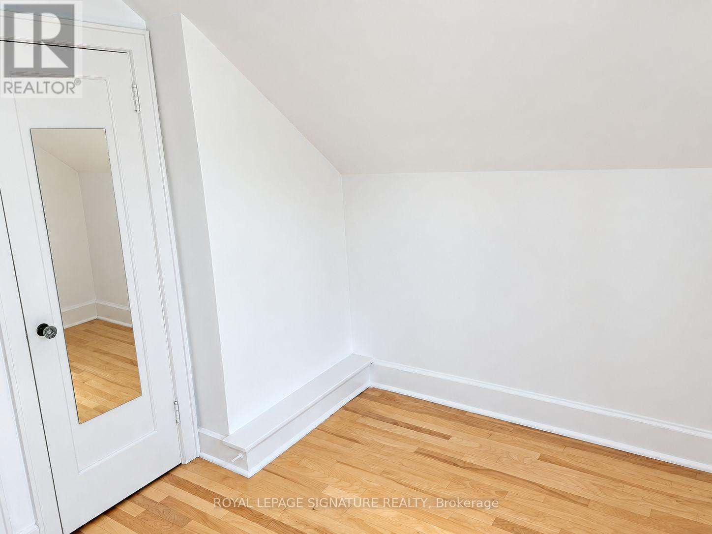Upper - 132 Bridgeport Road E Property Photo 10
