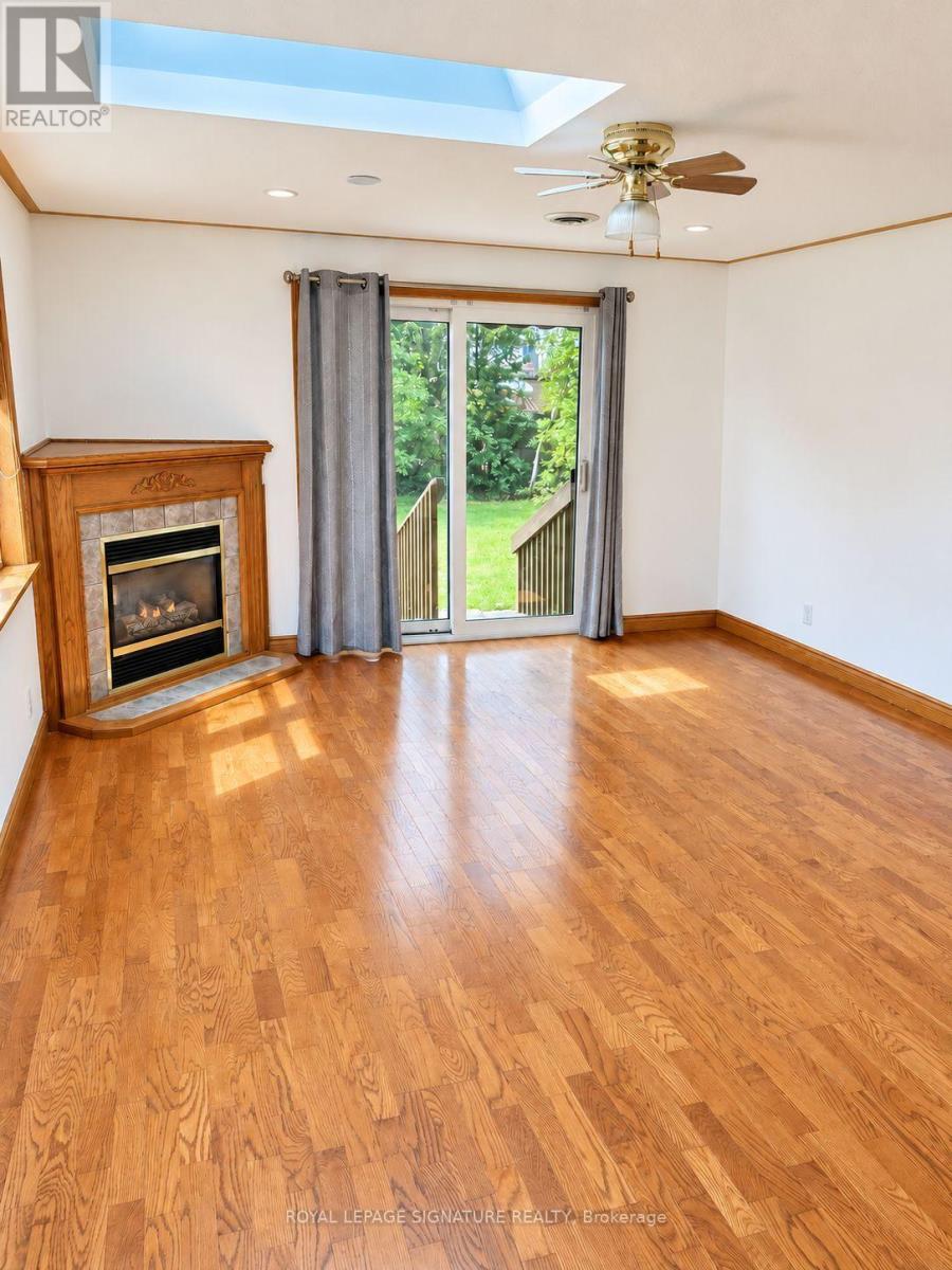 Upper - 132 Bridgeport Road E Property Photo 15