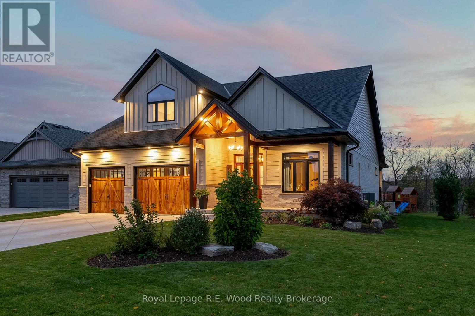 19 Royal Dornoch Drive Property Photo 3