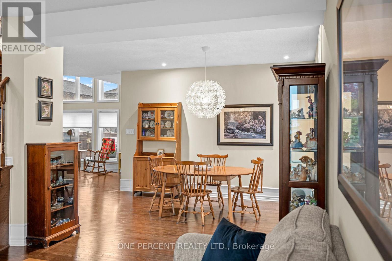 324 Rosina Way Property Photo 8