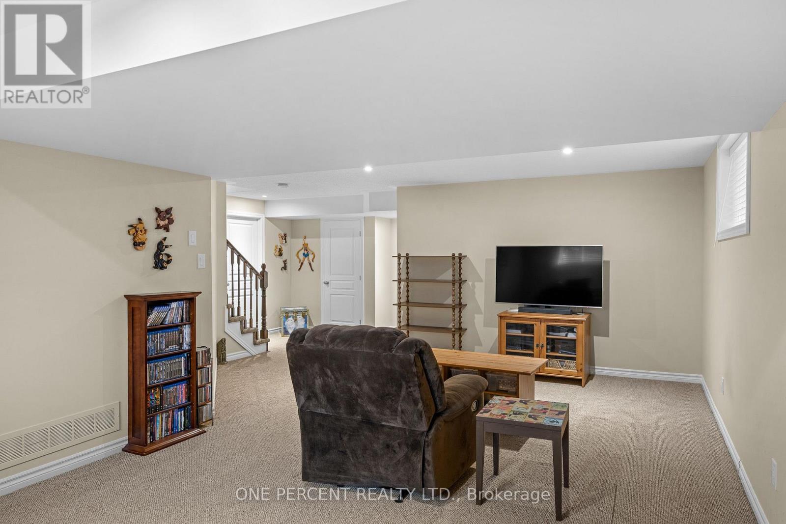 324 Rosina Way Property Photo 44