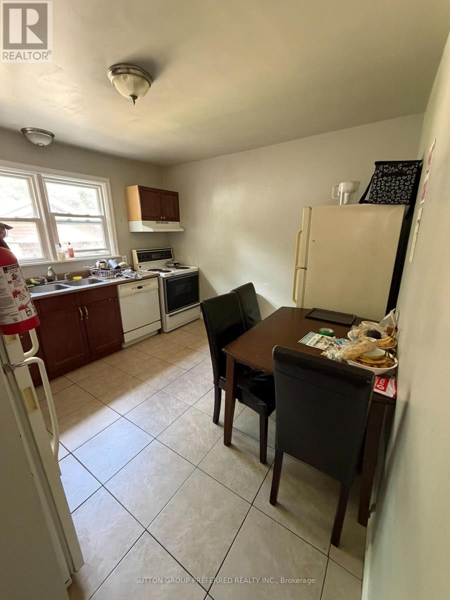220 Bernard Avenue Property Photo 12