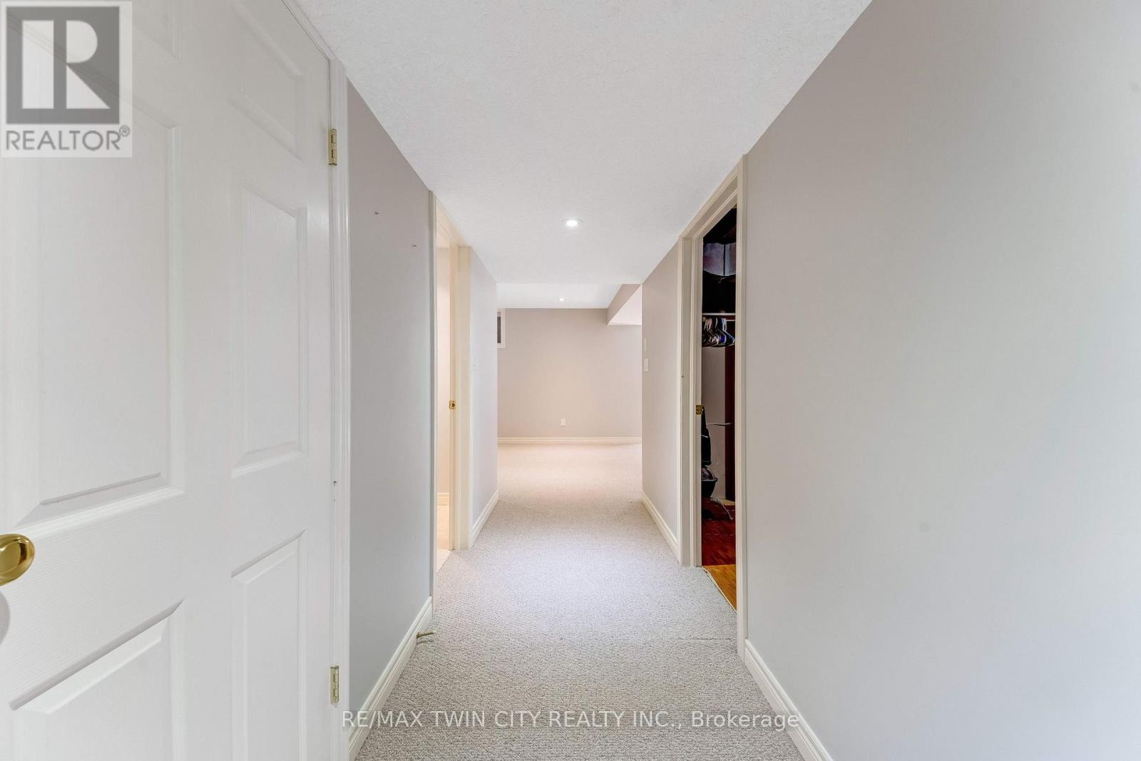 320 Brandenburg Place Property Photo 25