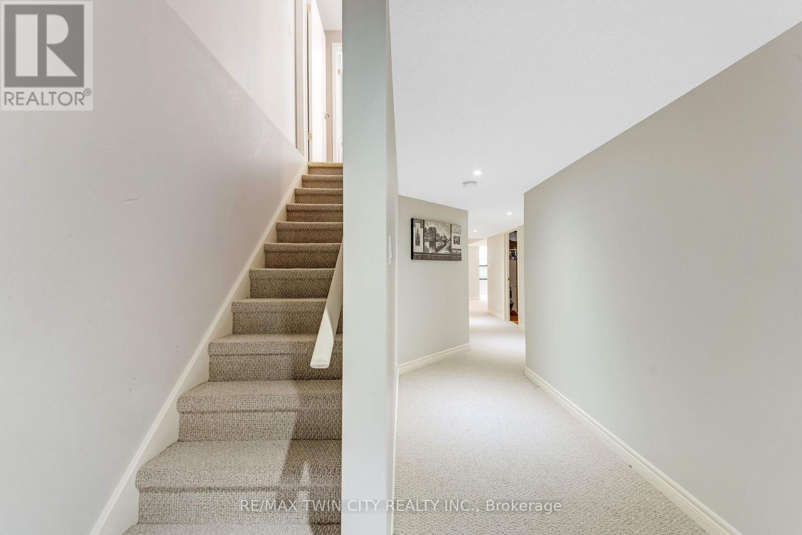 320 Brandenburg Place Property Photo 32