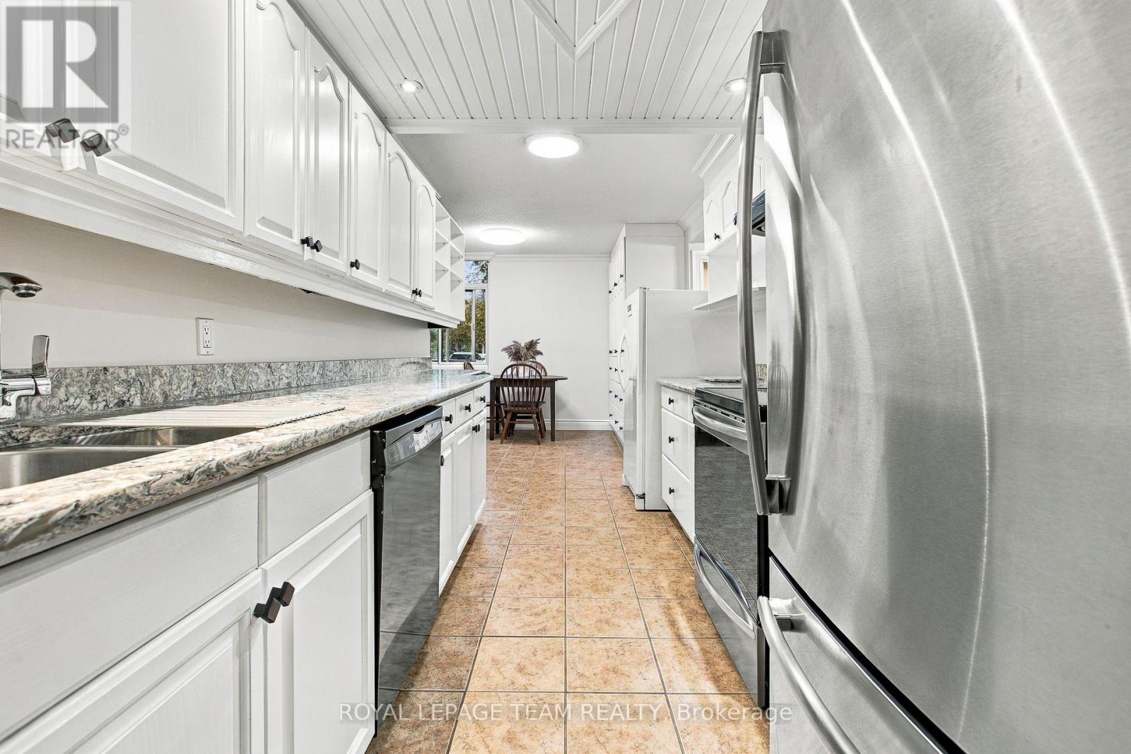103 - 60 Mcleod Street Property Photo 12