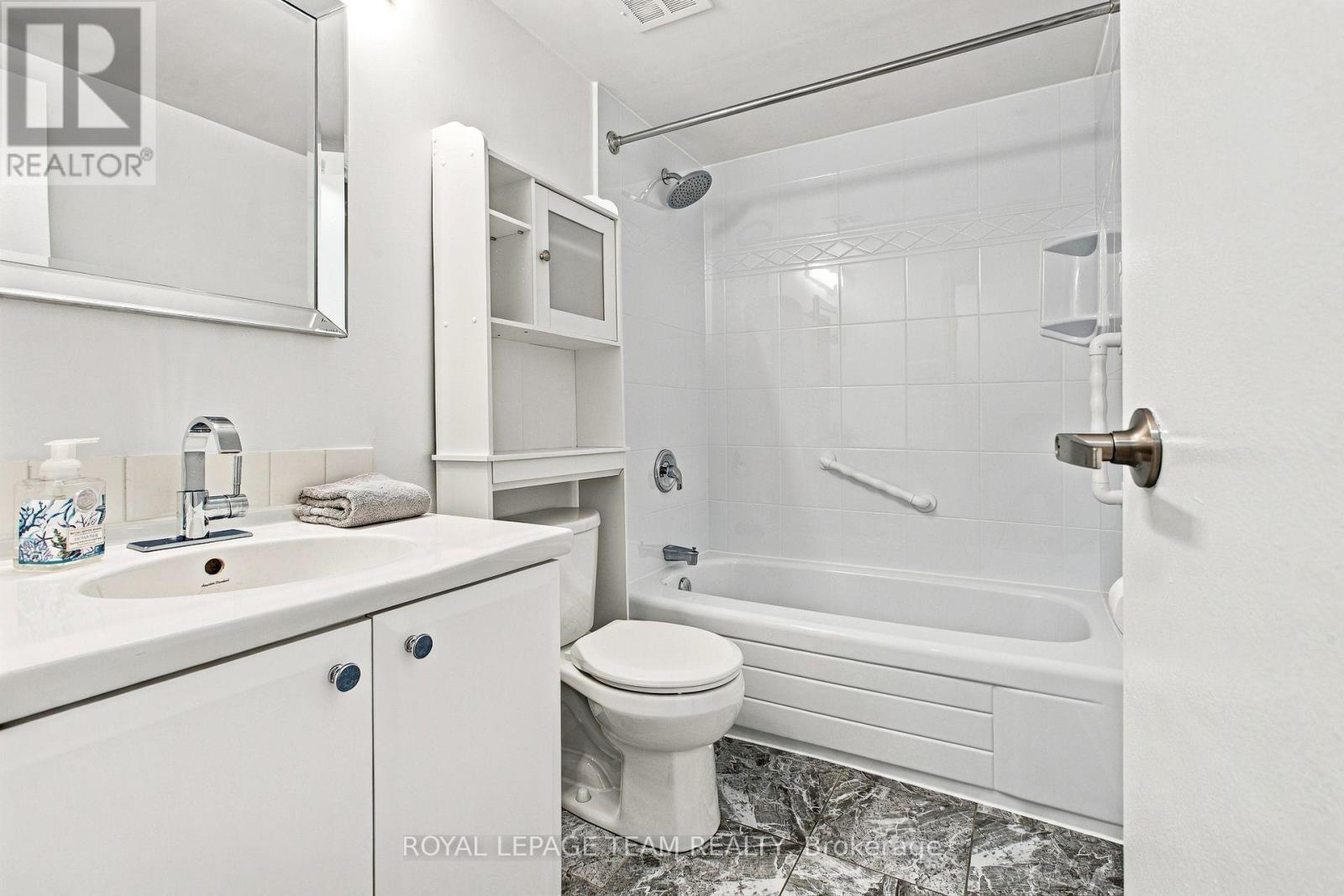 103 - 60 Mcleod Street Property Photo 23