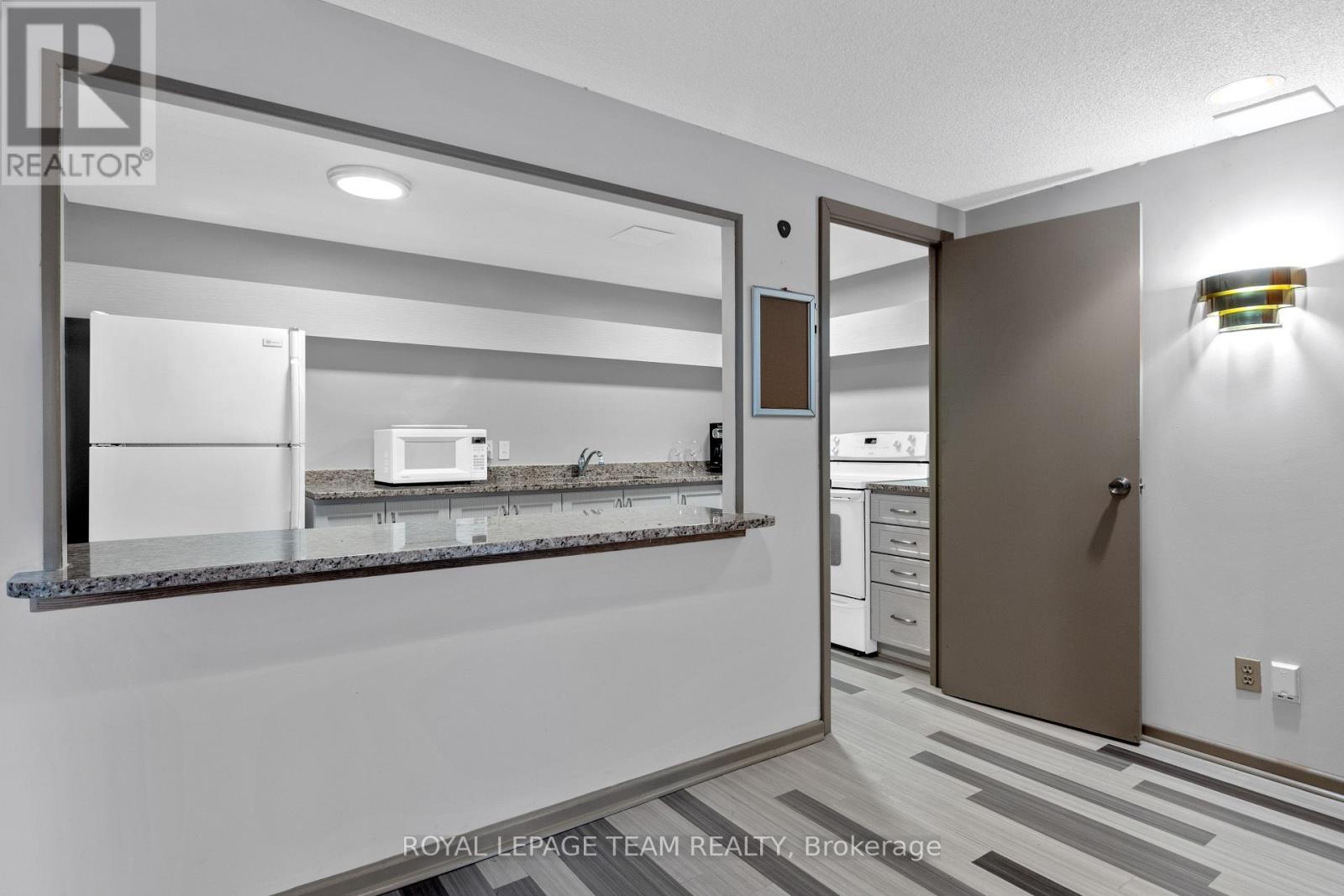 103 - 60 Mcleod Street Property Photo 28