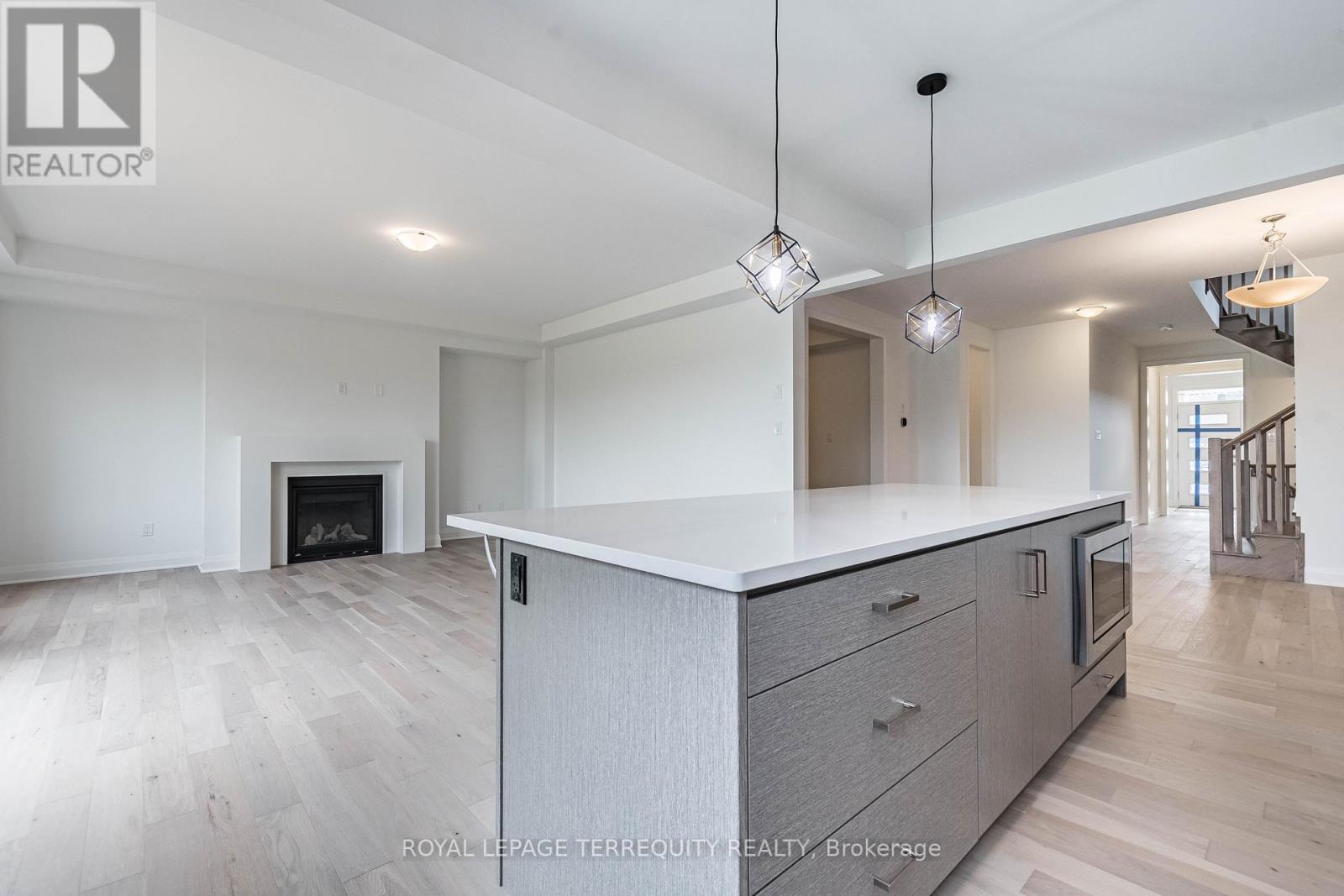 150 Forestwalk Street Property Photo 14