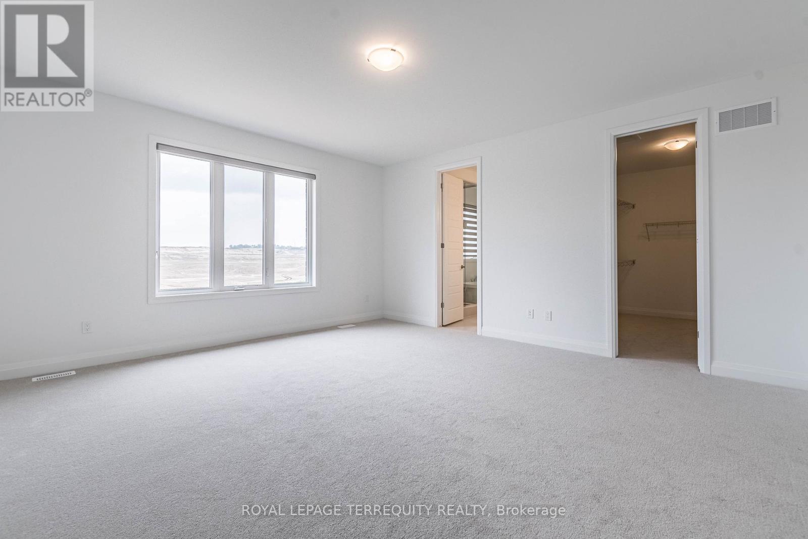150 Forestwalk Street Property Photo 20