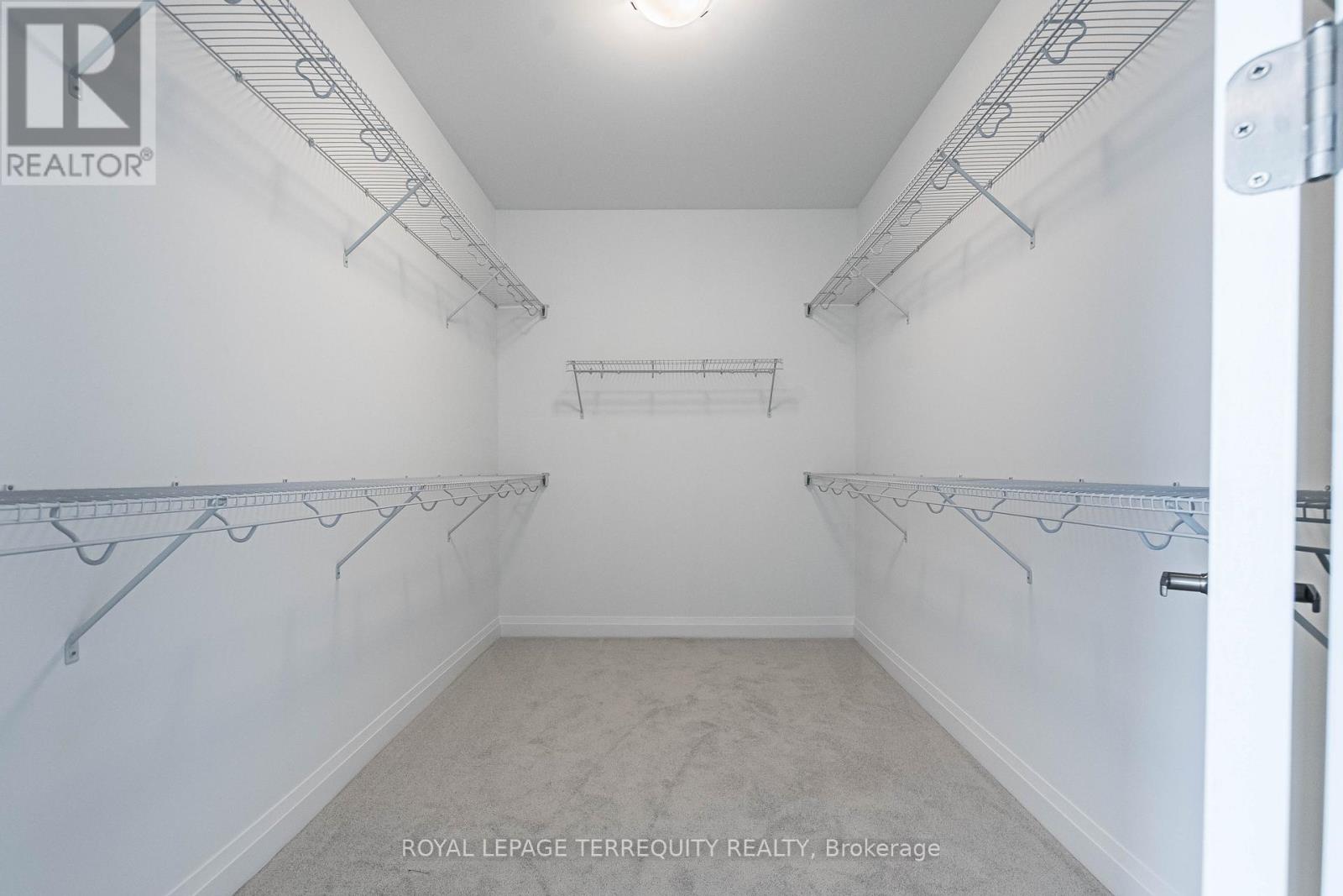 150 Forestwalk Street Property Photo 26