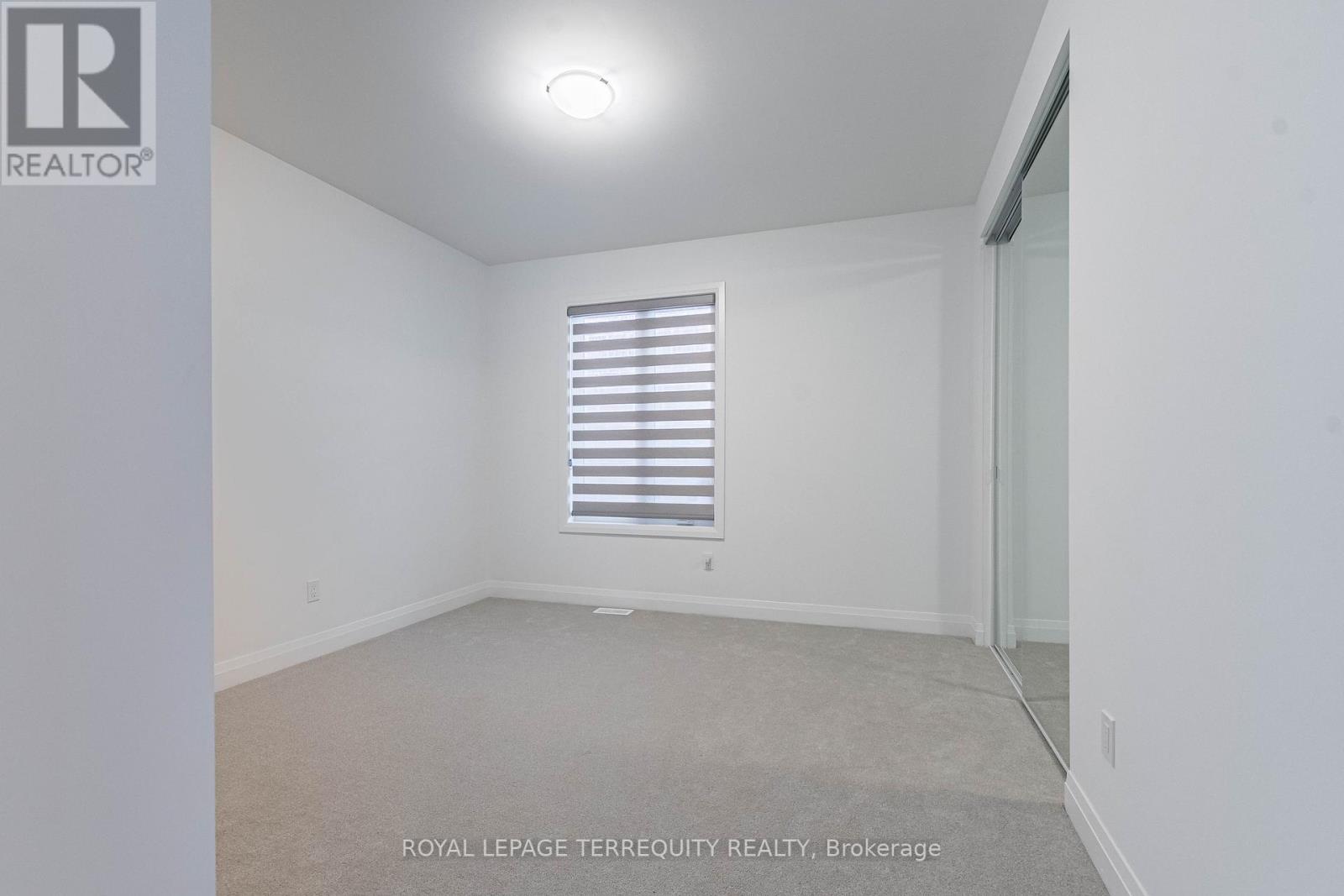 150 Forestwalk Street Property Photo 27
