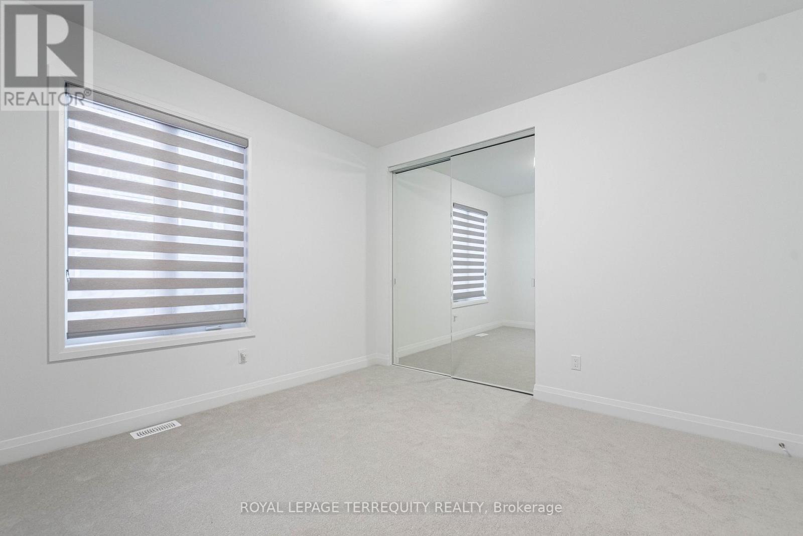 150 Forestwalk Street Property Photo 28