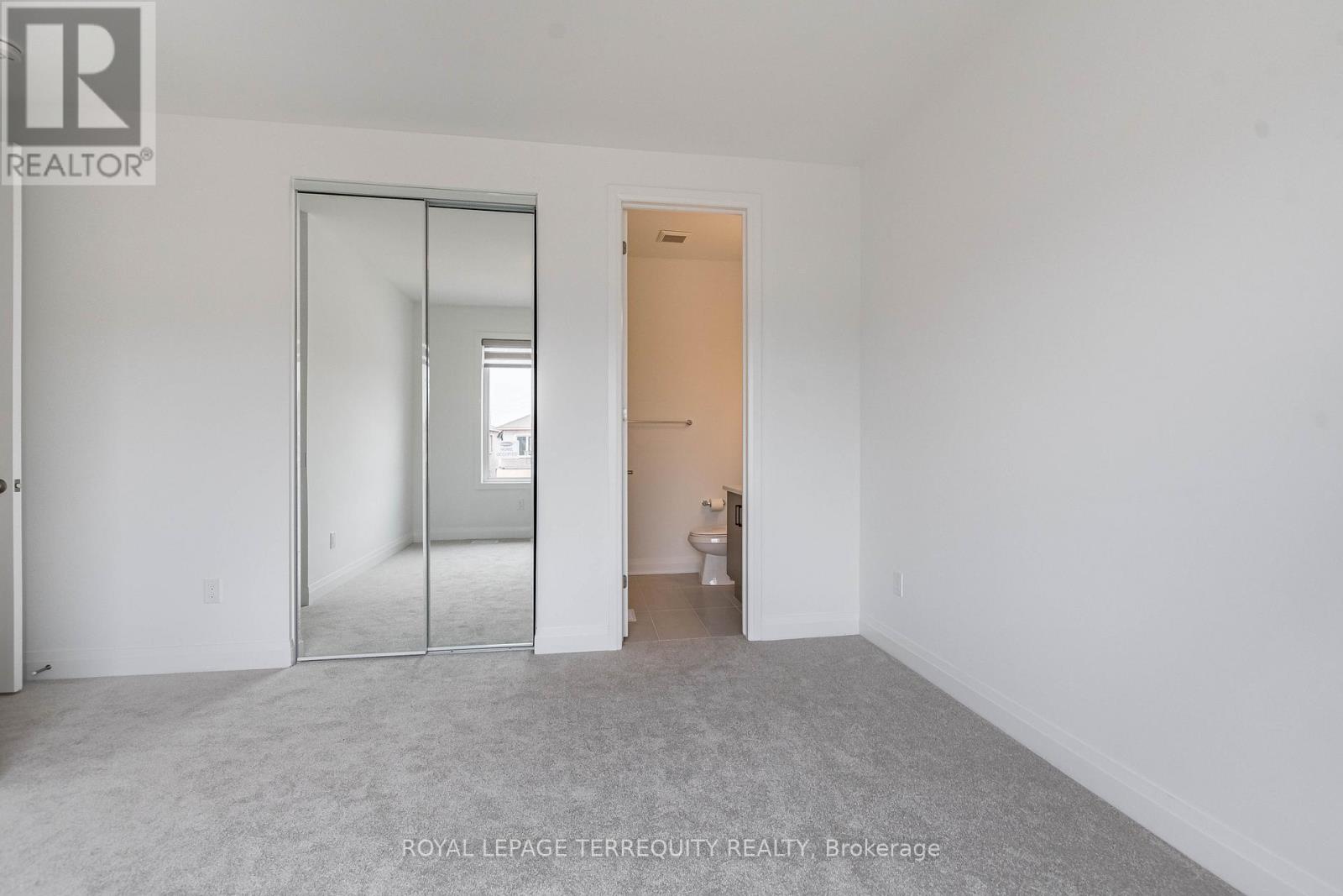 150 Forestwalk Street Property Photo 30