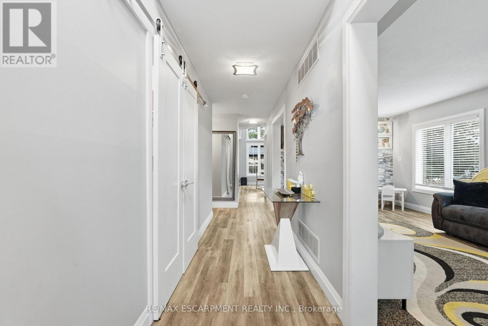 231 Parkside Drive Property Photo 4