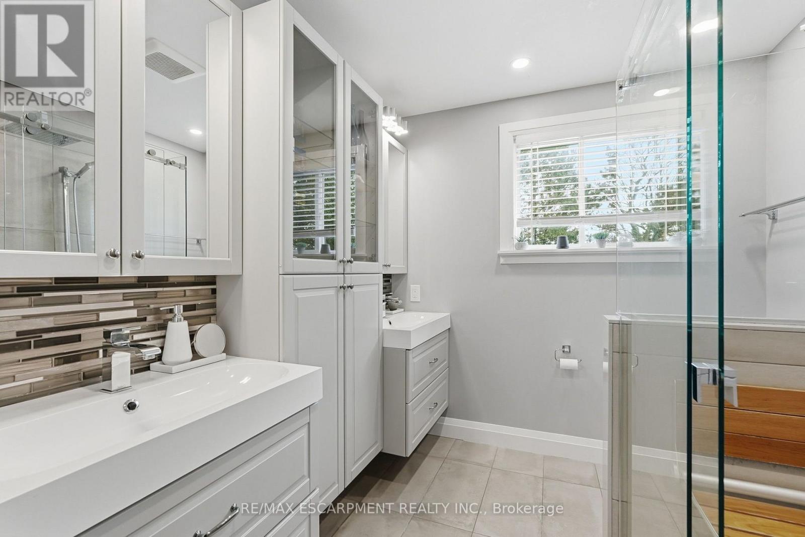 231 Parkside Drive Property Photo 29