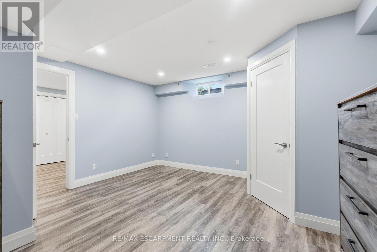 231 Parkside Drive Property Photo 36