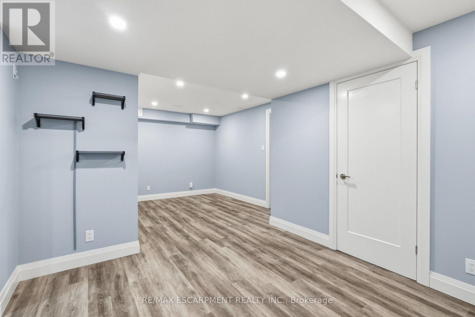 231 Parkside Drive Property Photo 37