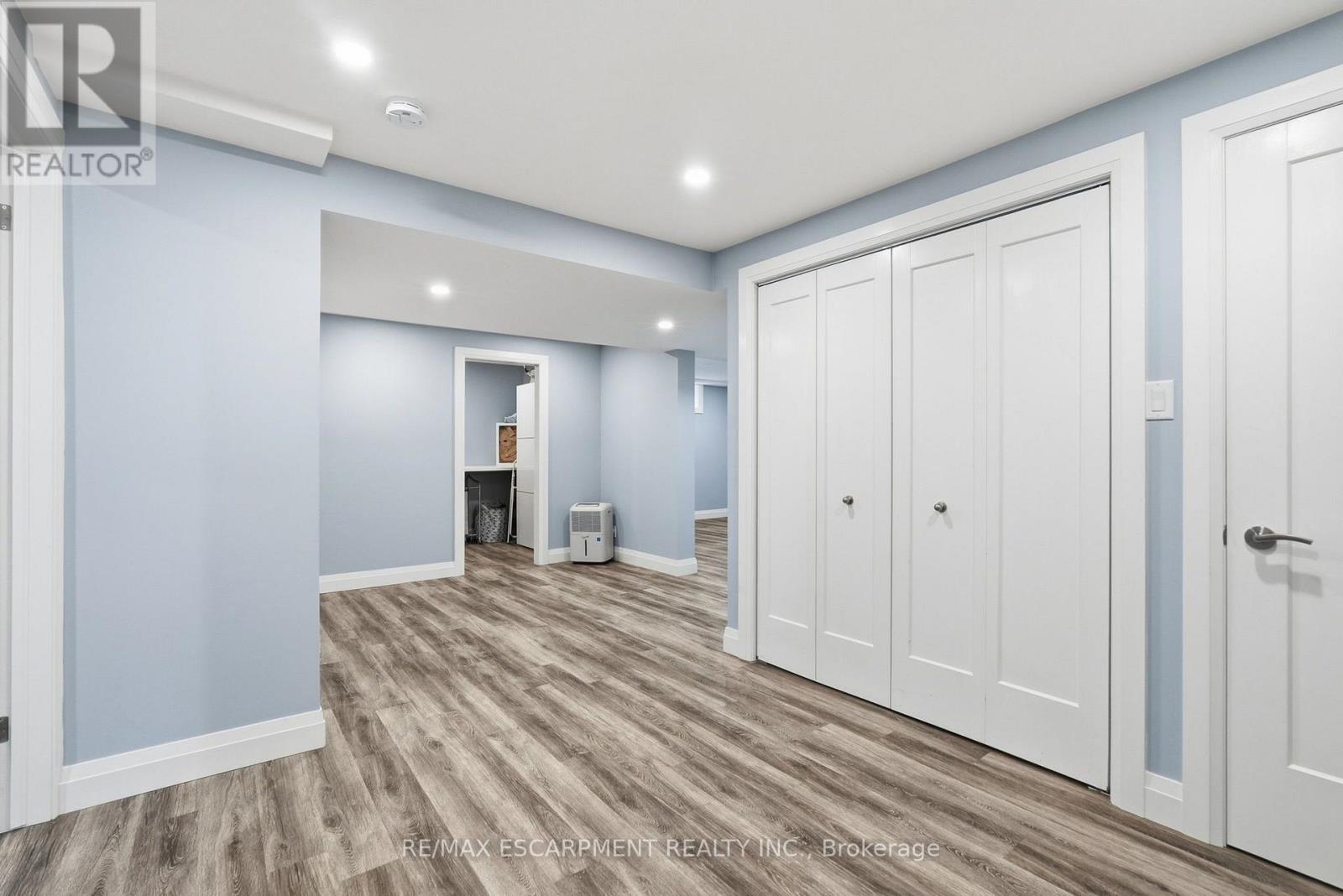 231 Parkside Drive Property Photo 39