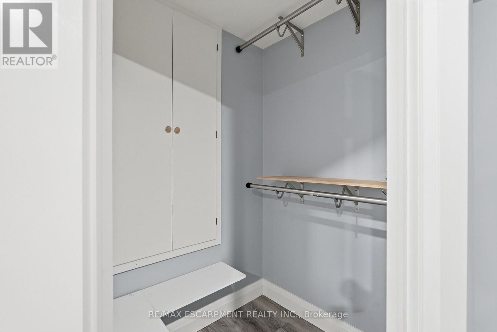 231 Parkside Drive Property Photo 40