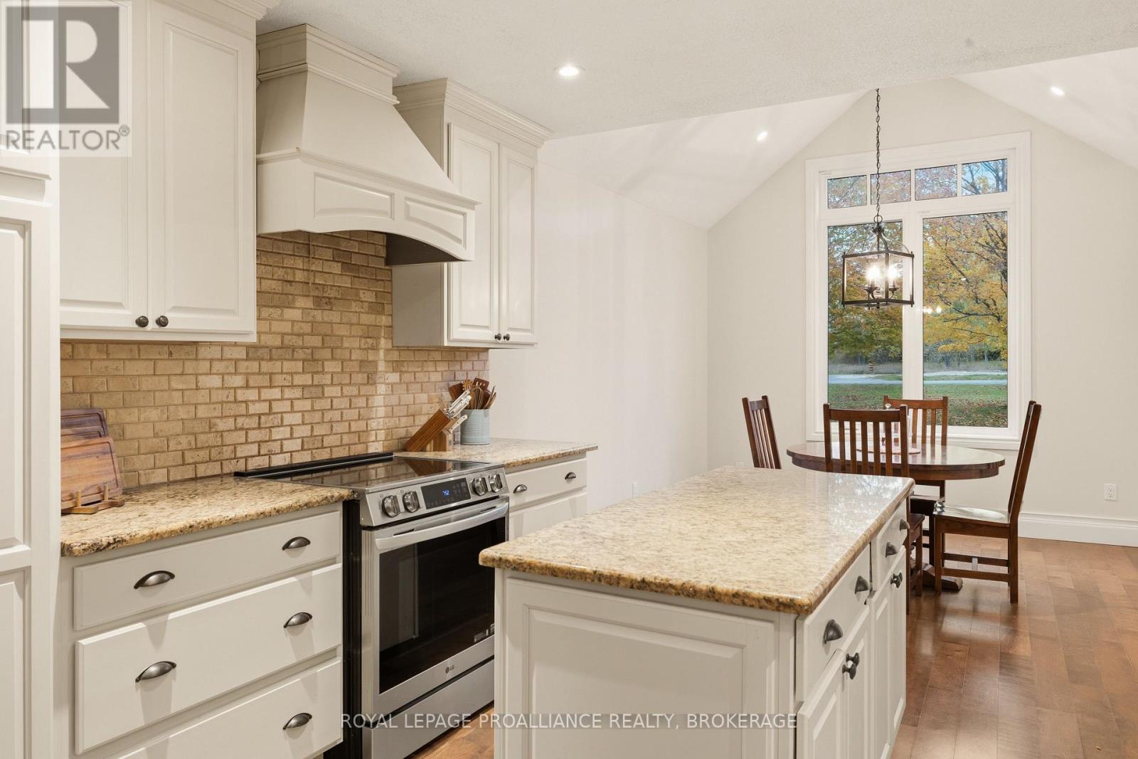 5403 Holmes Road Property Photo 14