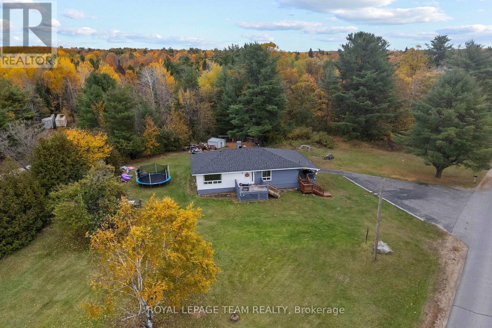 2380 Johnston Road Property Photo 3