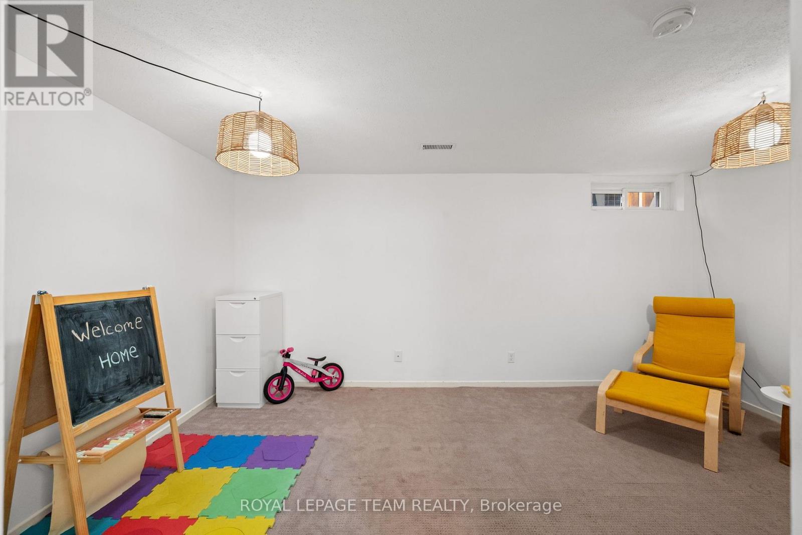 92 - 61 Mcclintock Way Property Photo 17