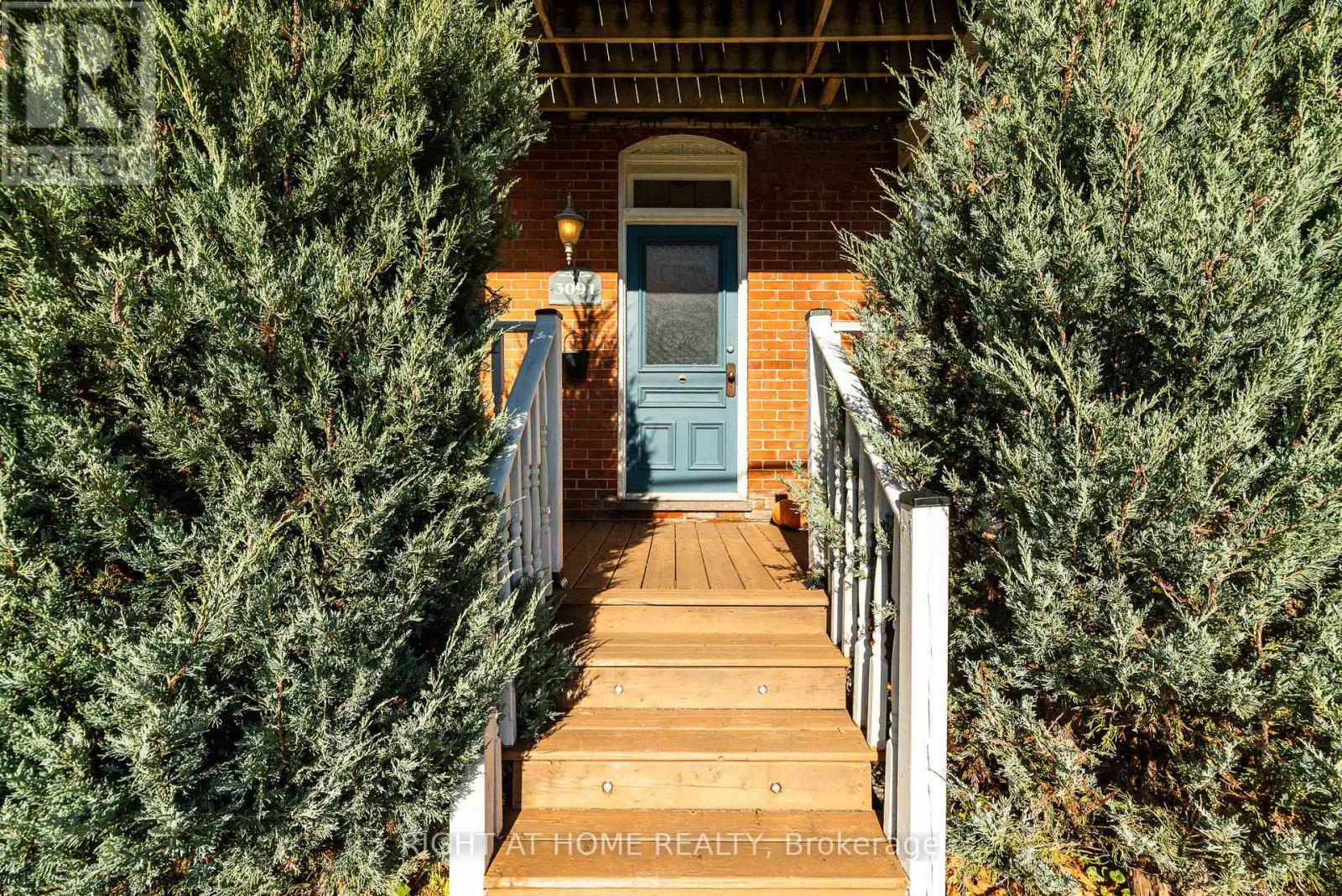 3091 Kinburn Side Road Property Photo 3