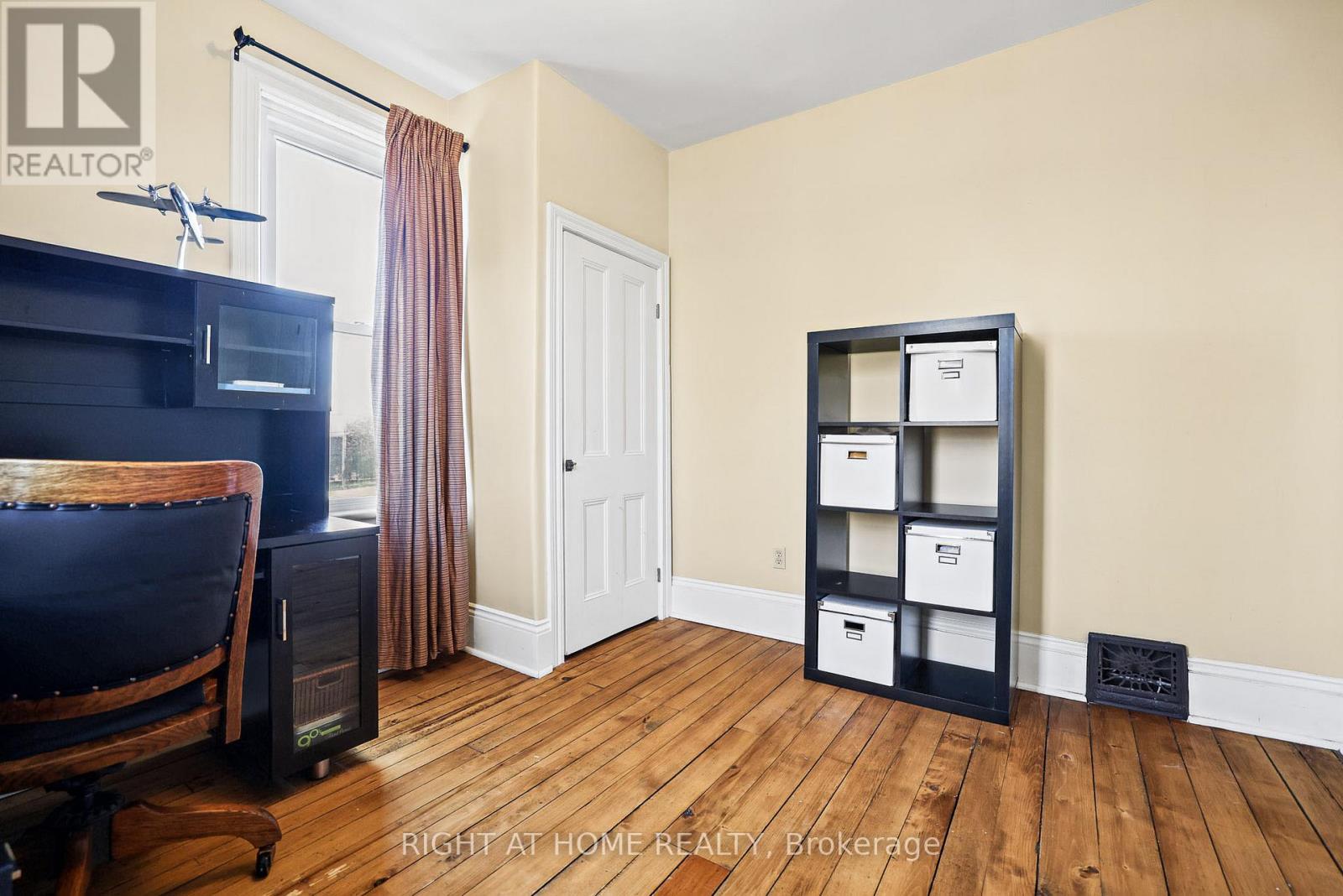 3091 Kinburn Side Road Property Photo 32