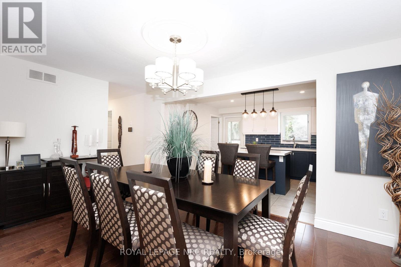173 First Street Louth Street Property Photo 10