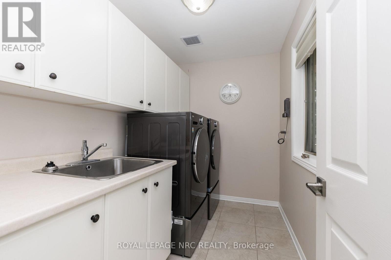 173 First Street Louth Street Property Photo 18