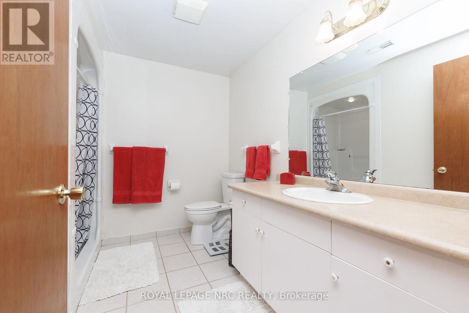 173 First Street Louth Street Property Photo 28