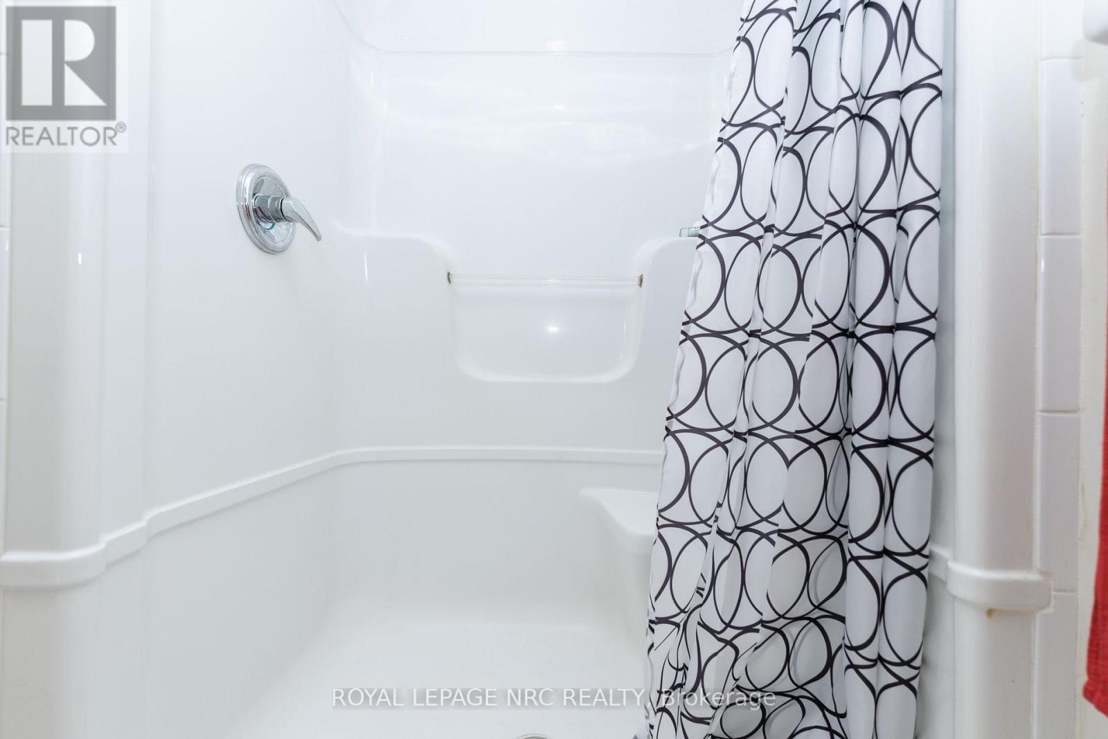 173 First Street Louth Street Property Photo 29