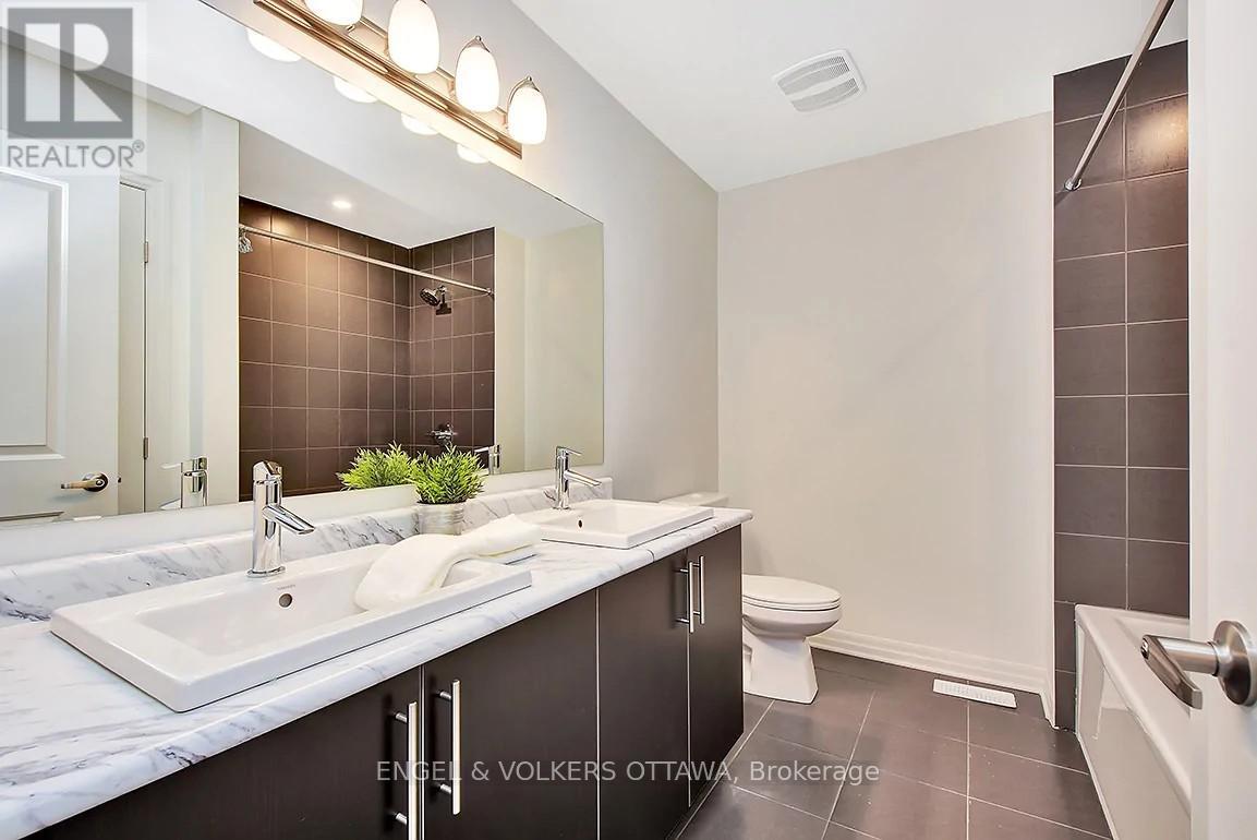 165 Overberg Way Property Photo 27