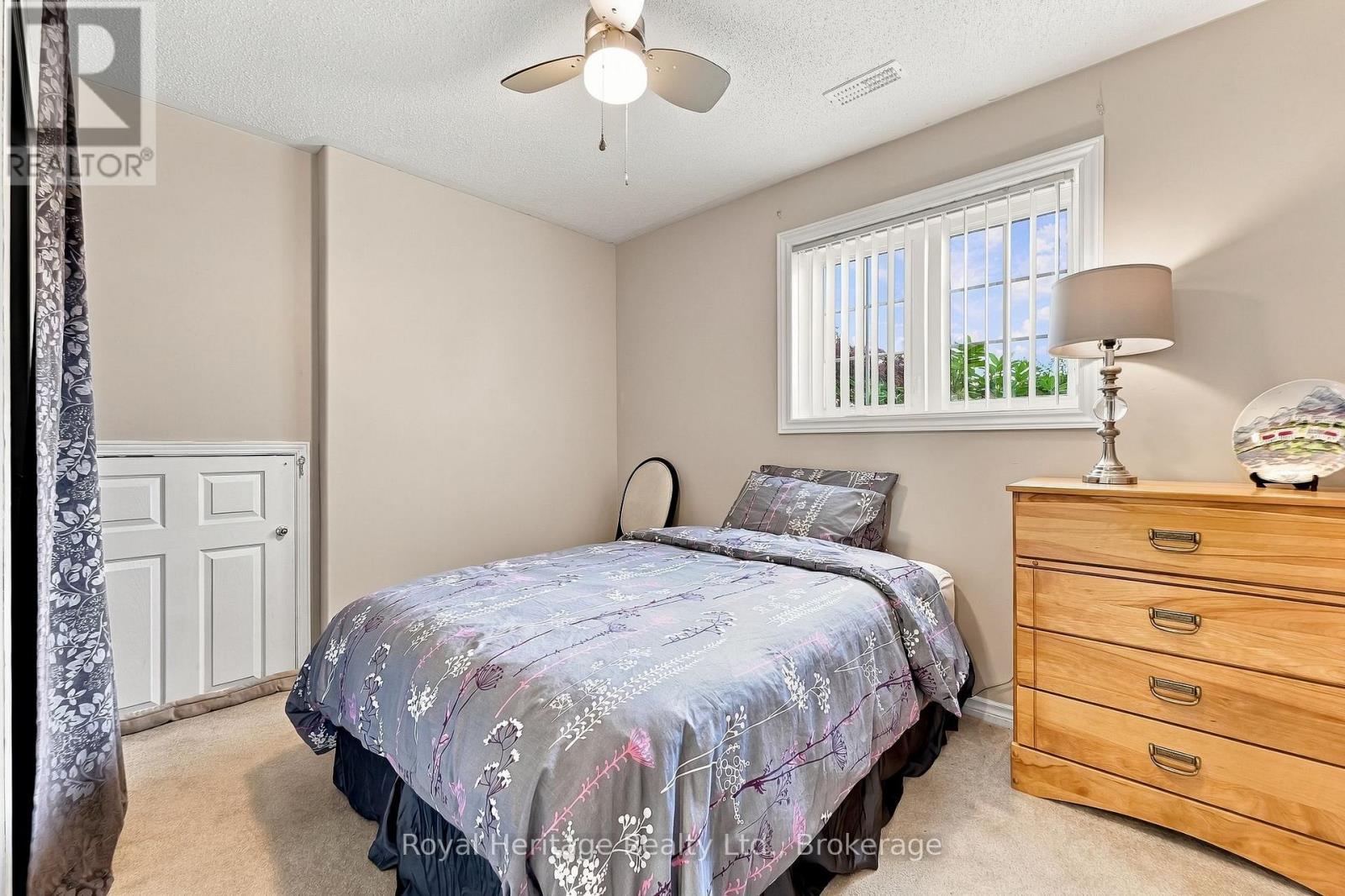 6 Quick Lane Property Photo 18