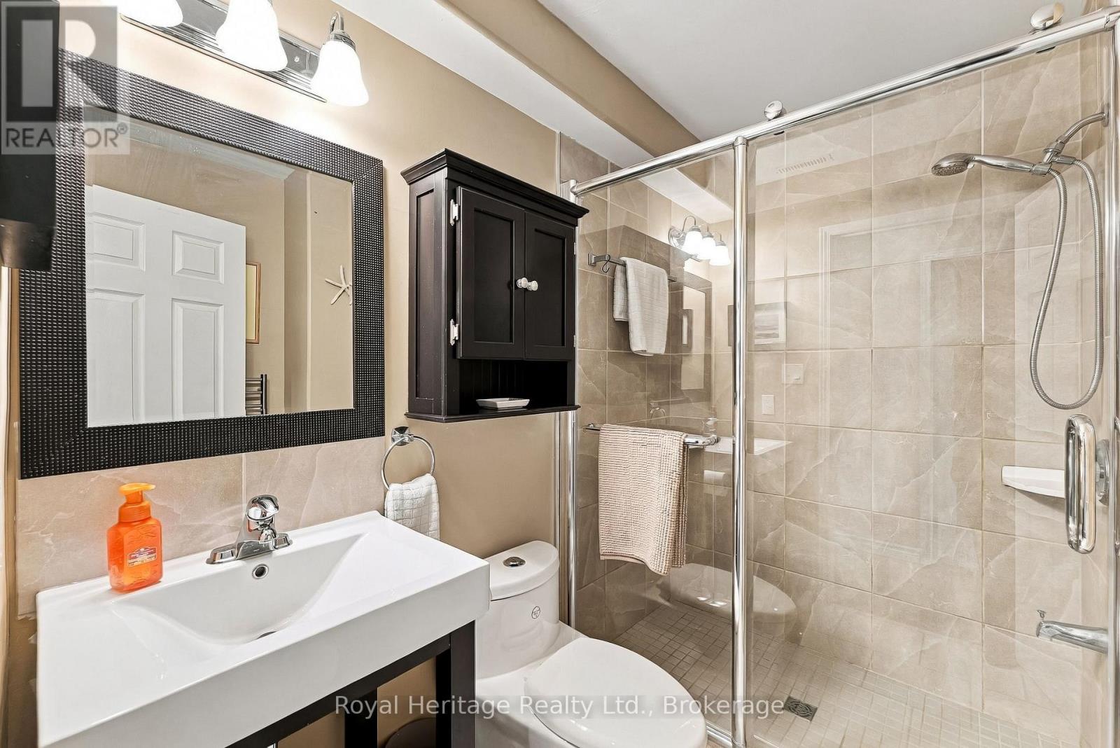 6 Quick Lane Property Photo 20