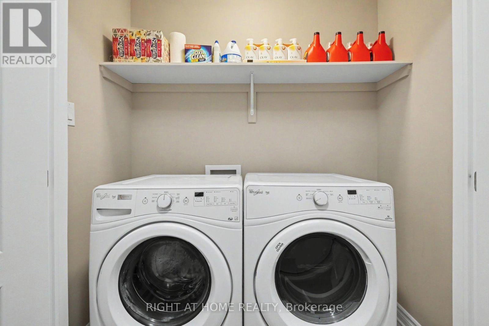 998 Bunchberry Way Property Photo 24