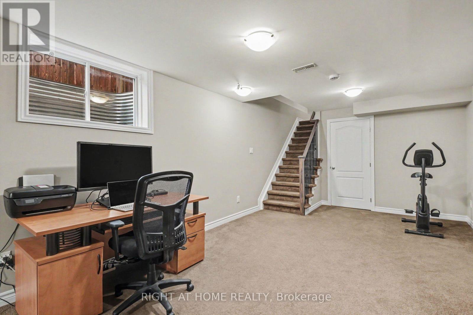 998 Bunchberry Way Property Photo 26