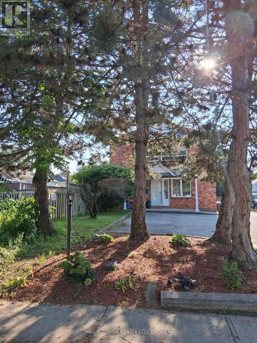 UNIT 1 - 109 GEORGE STREET Property Photo 1