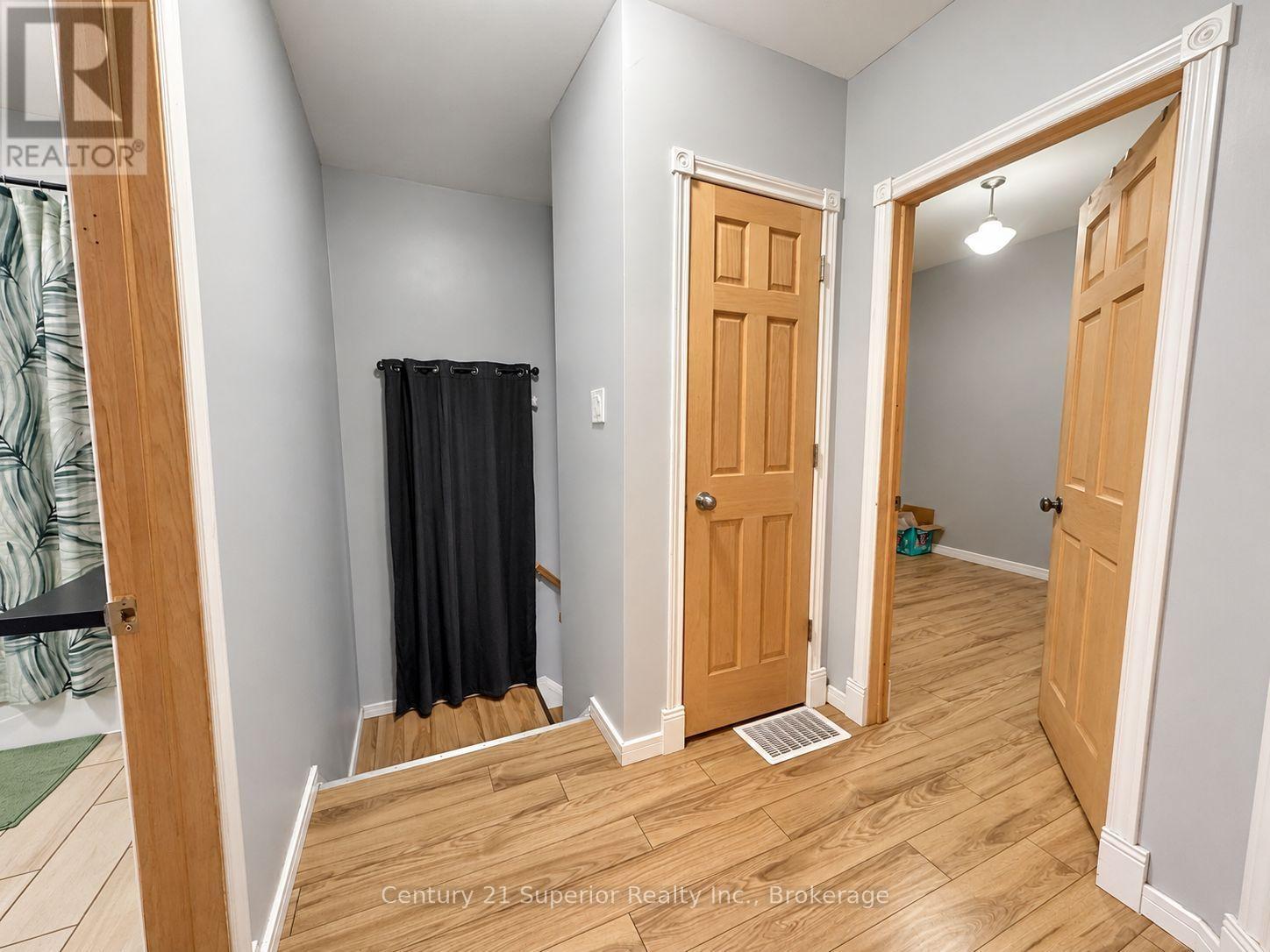 128 Bethune Street Property Photo 20