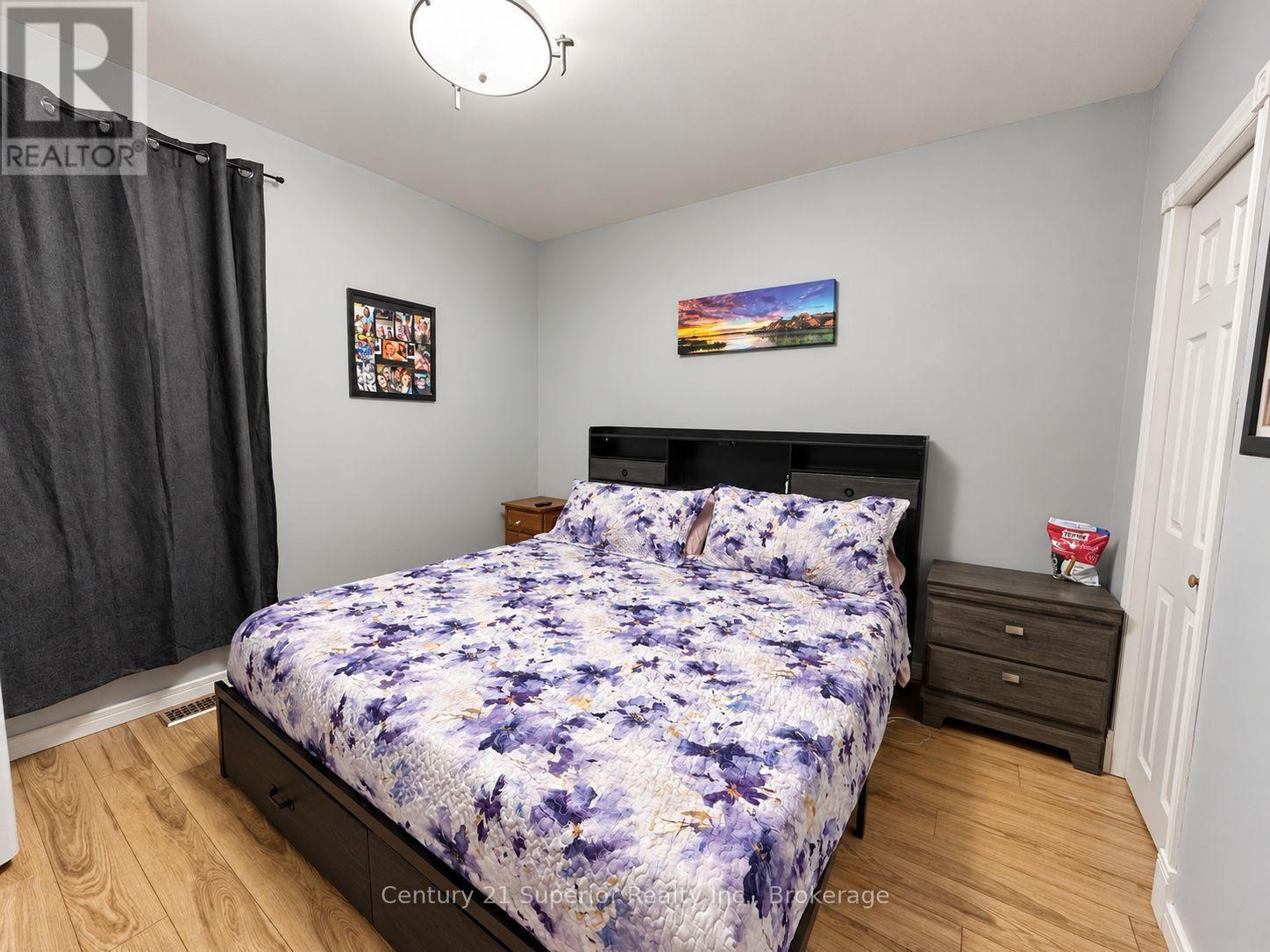 128 Bethune Street Property Photo 21