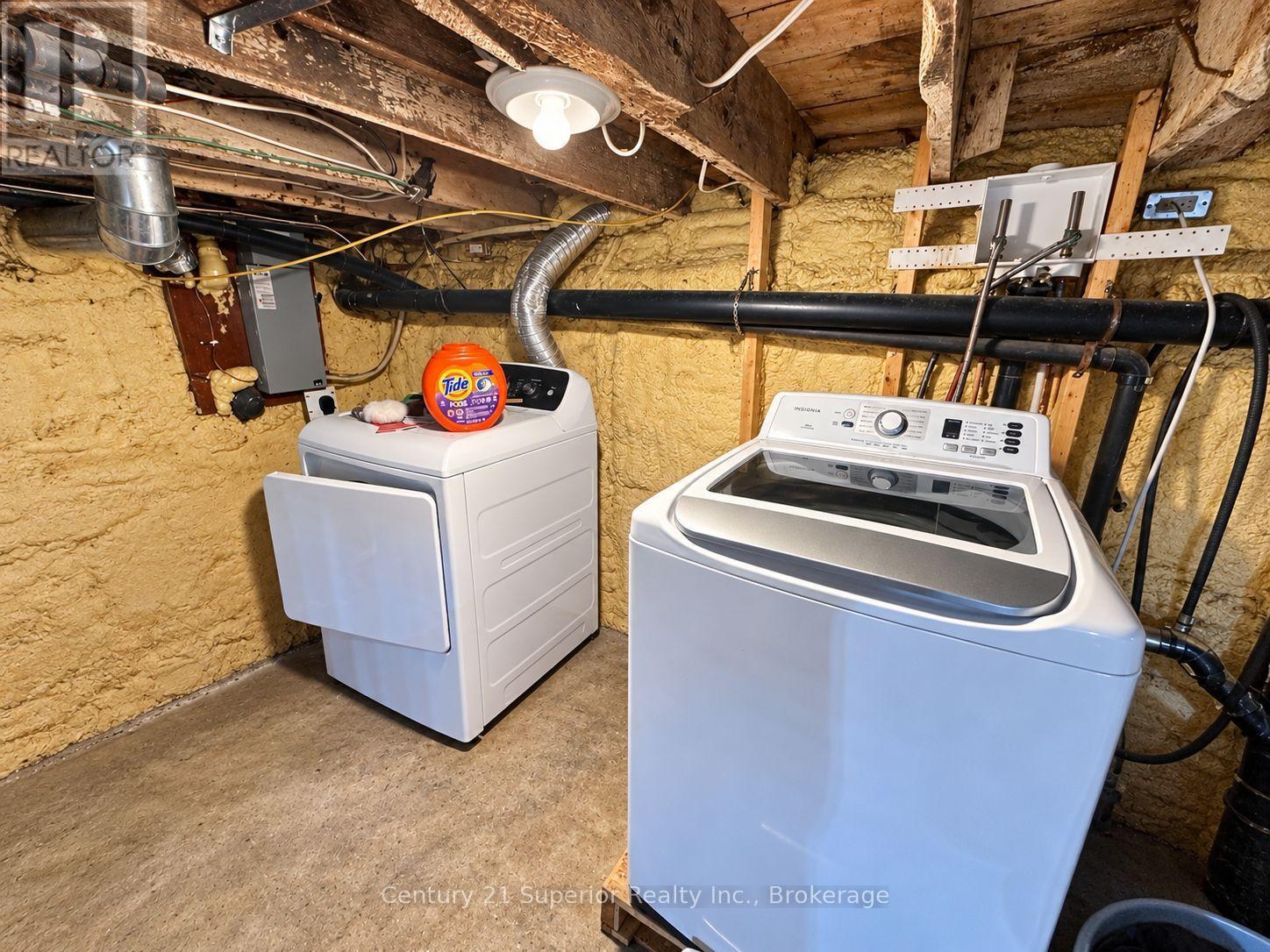 128 Bethune Street Property Photo 34